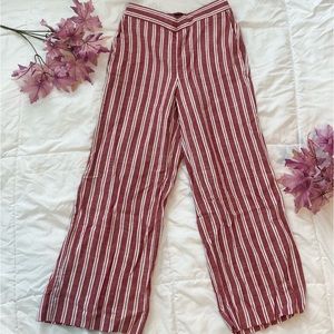 Banana Republic white & red strip capri pants